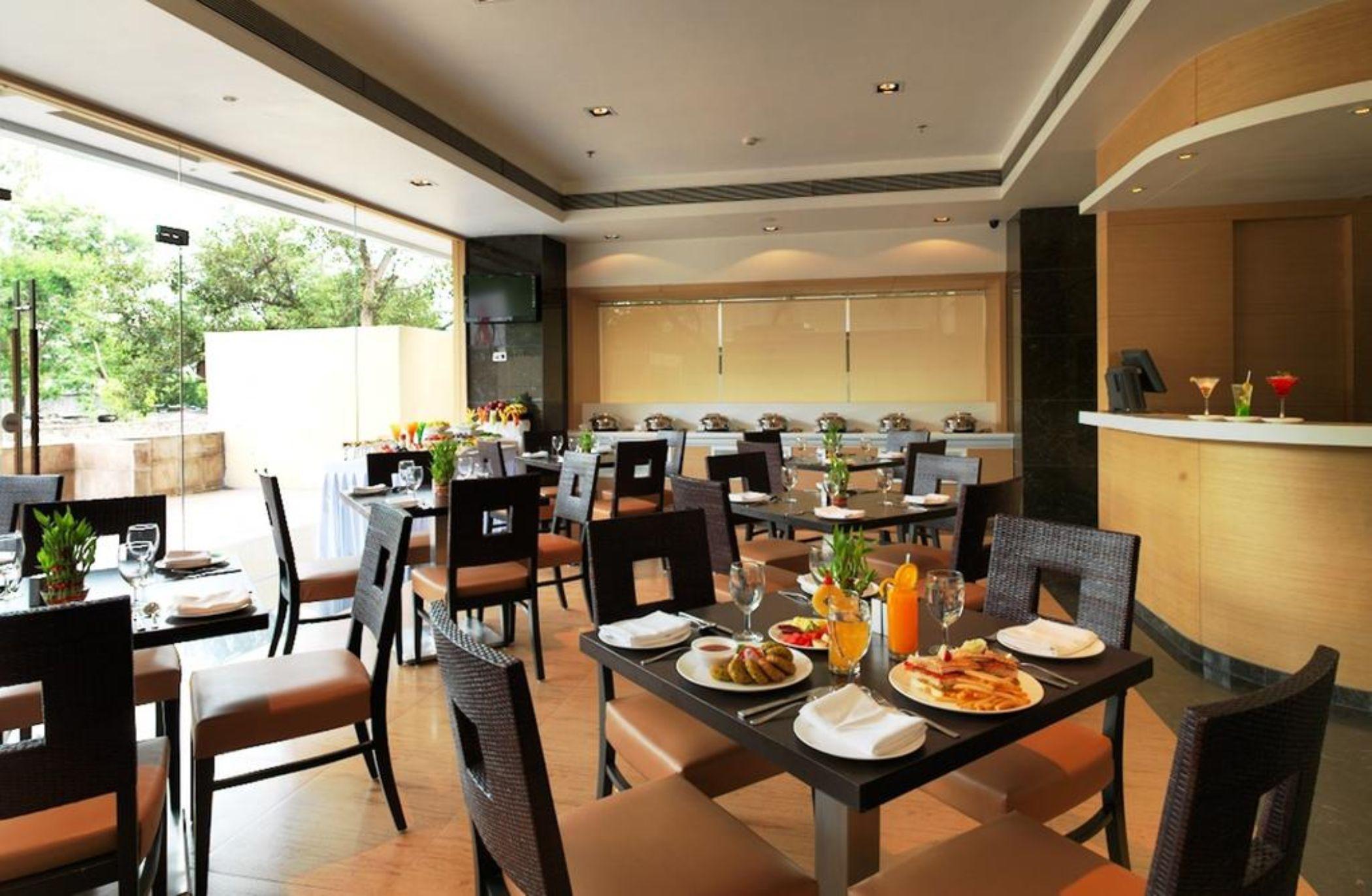 Spree Shivai Hotel Pune Pimpri-Chinchwad Dış mekan fotoğraf