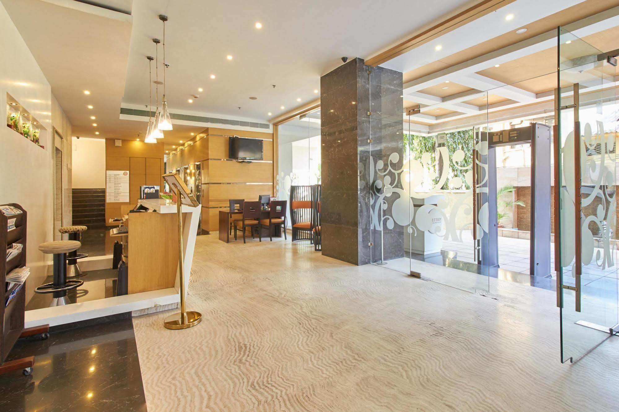 Spree Shivai Hotel Pune Pimpri-Chinchwad Dış mekan fotoğraf